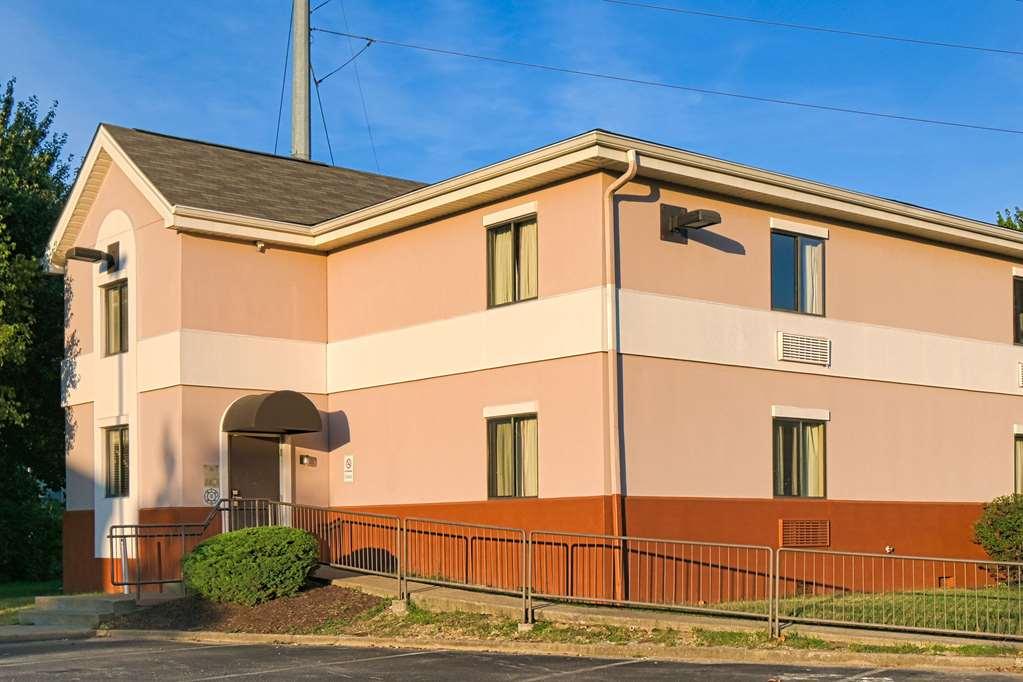 Suburban Studios Louisville East Esterno foto