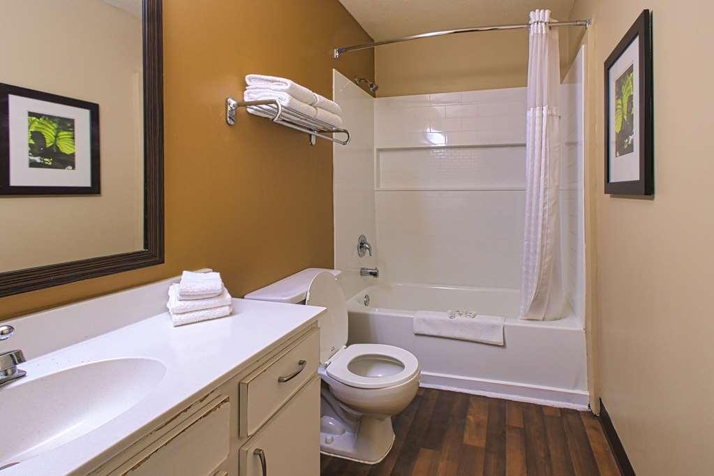 Suburban Studios Louisville East Camera foto