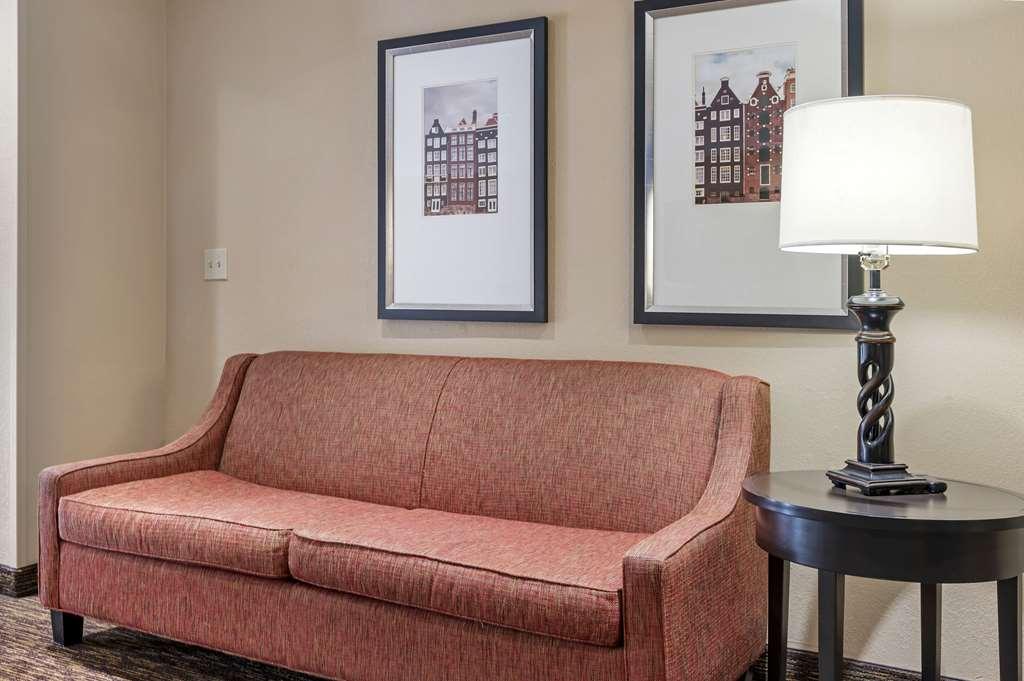 Suburban Studios Louisville East Interno foto
