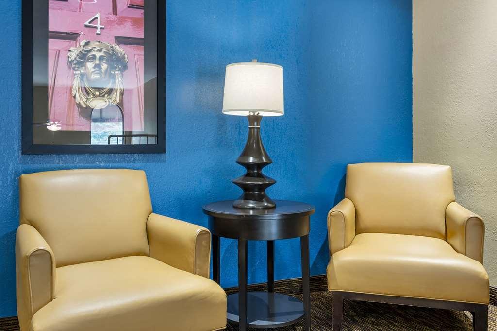 Suburban Studios Louisville East Interno foto